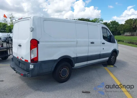 2015 Ford Transit-250 из США, поврежденный, VIN 1FTNR1ZM3FKA45132